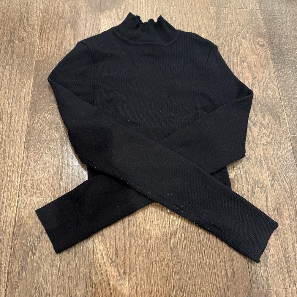 H&M Black Ribbed Sweatshirt